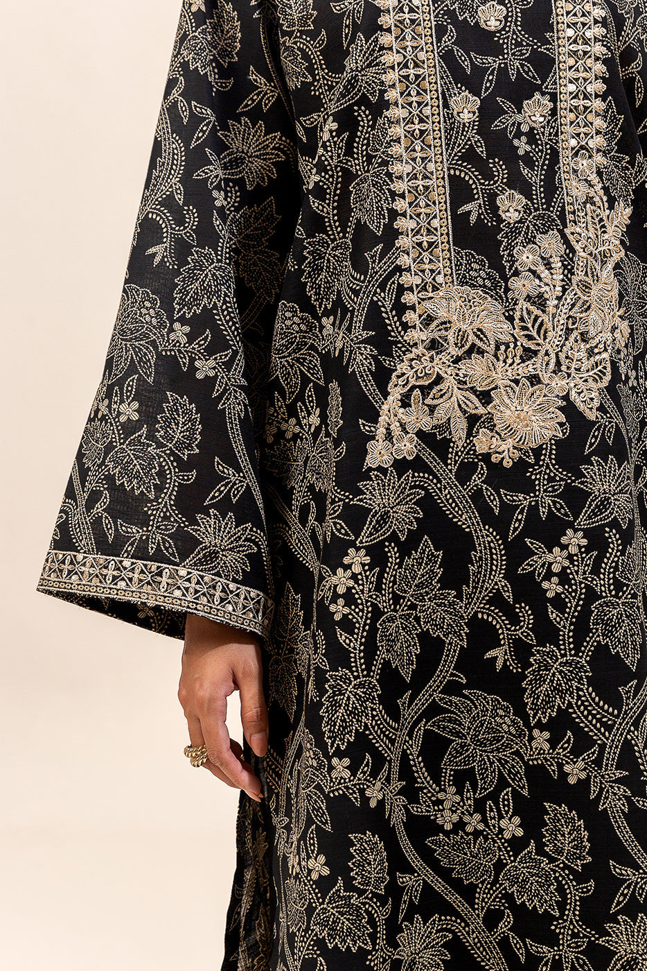 2 Piece Embroidered Khaddar Suit-Cinder Musk (Unstitched)