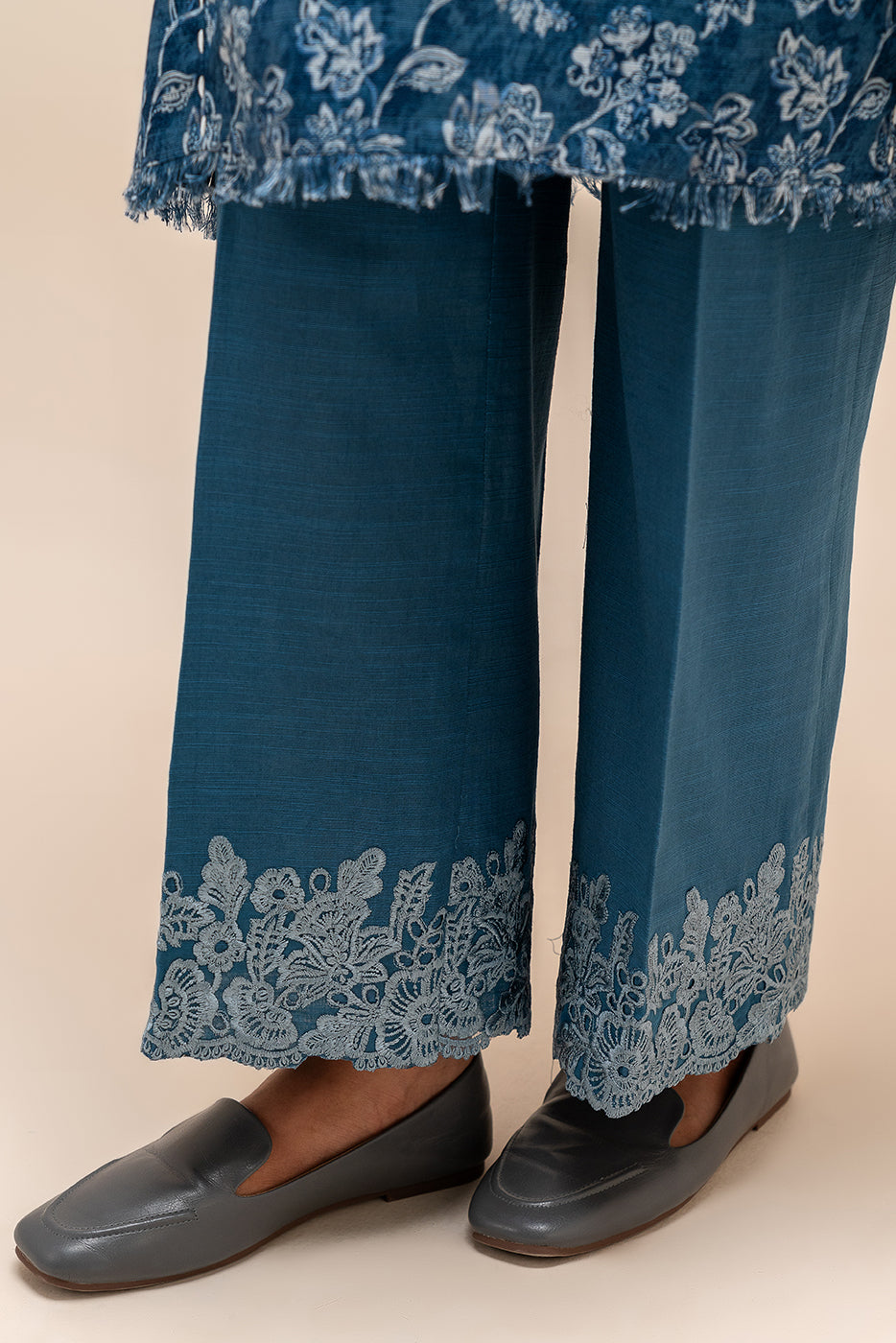 2 Piece Embroidered Khaddar Suit-Serene Blue (Unstitched)