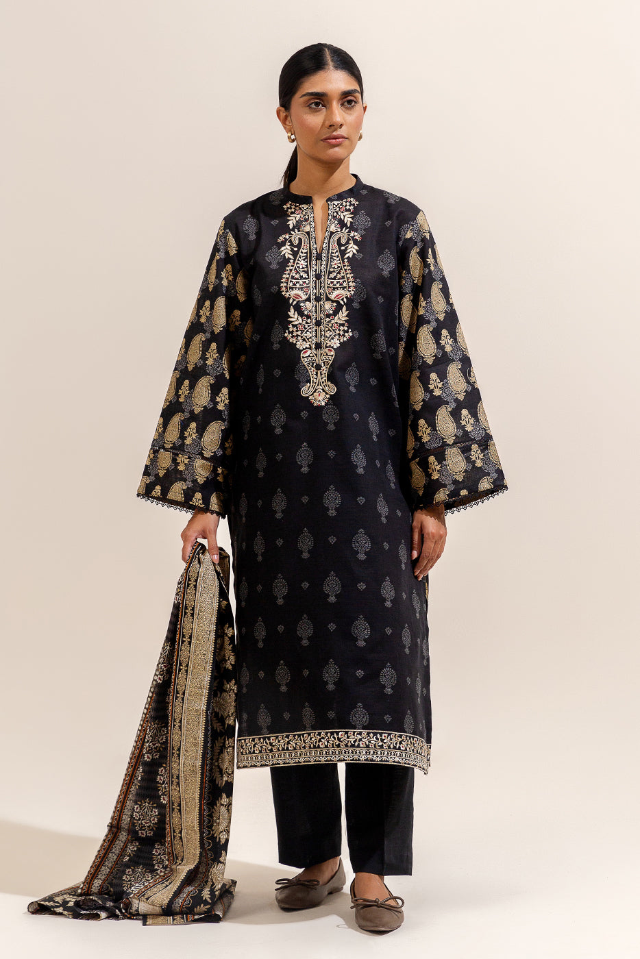 3 Piece Embroidered Khaddar Suit-Midnight Verve (Unstitched)