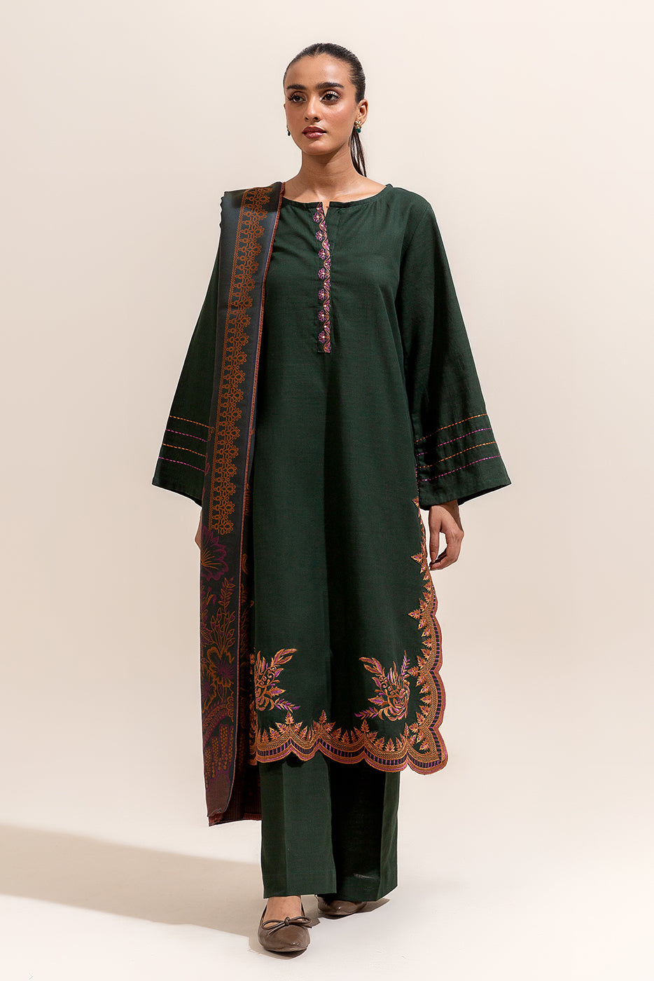 https://cdn.shopify.com/s/files/1/0488/9201/8848/files/BT22401UN004076_2.jpg?v=1736777269