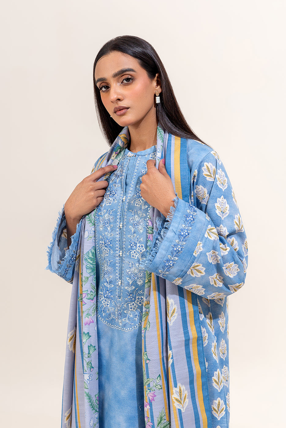 2 Piece Embroidered Khaddar Suit-Arctic Bloom (Unstitched)