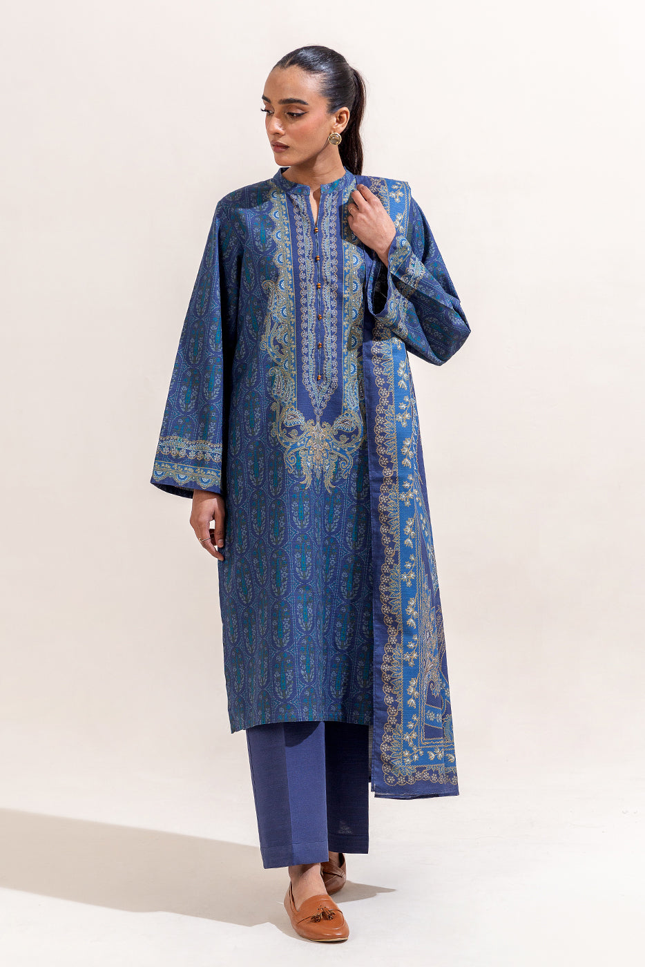3 Piece Printed Khaddar Suit-Parisian Bliss (Unstitched)