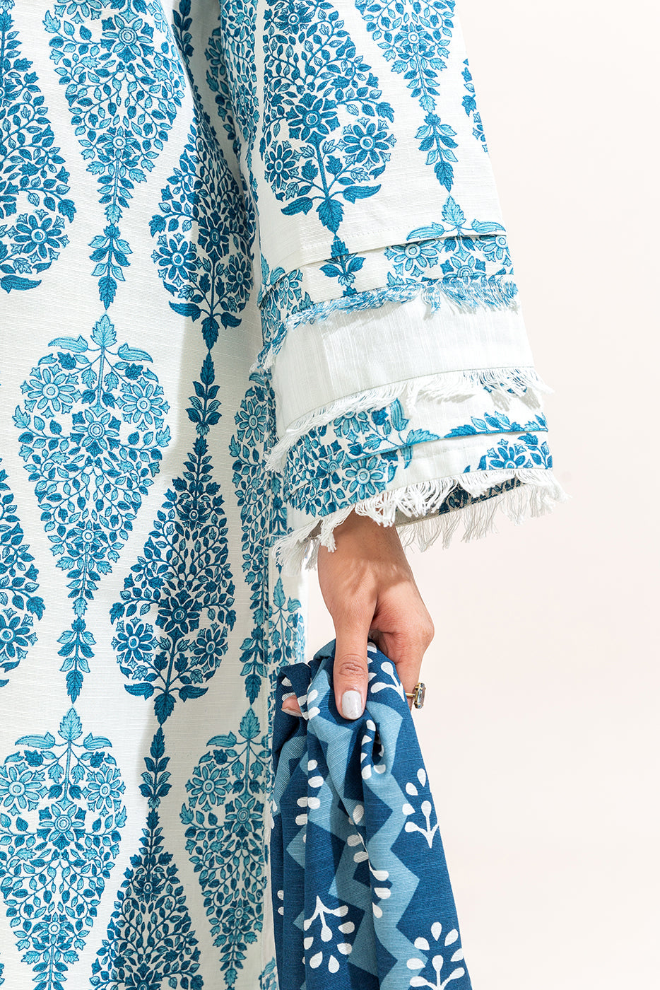 3 Piece Printed Khaddar Suit-Carolina Cream (Unstitched)