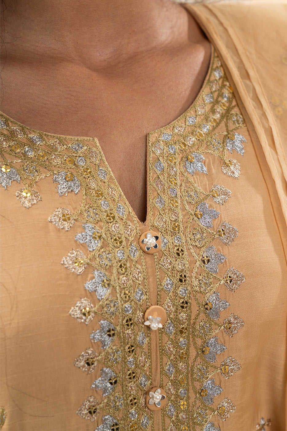 2 PIECE EMBROIDERED RAW SILK SUIT (LUXURY-PRET)