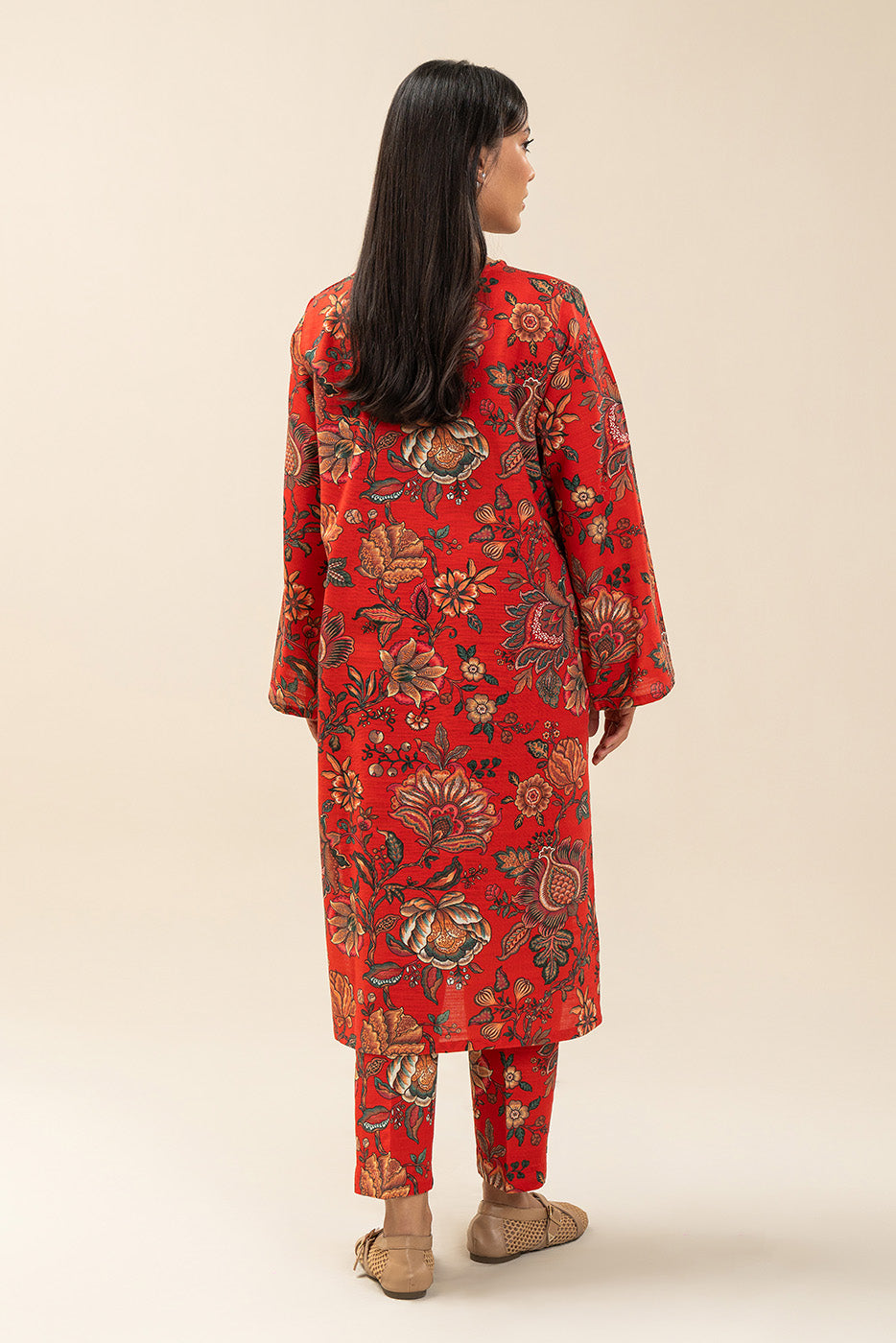 2 PIECE PRINTED KHADDAR SUIT (PRET)BT2250002DP2049-MULTI-2000000294544-8