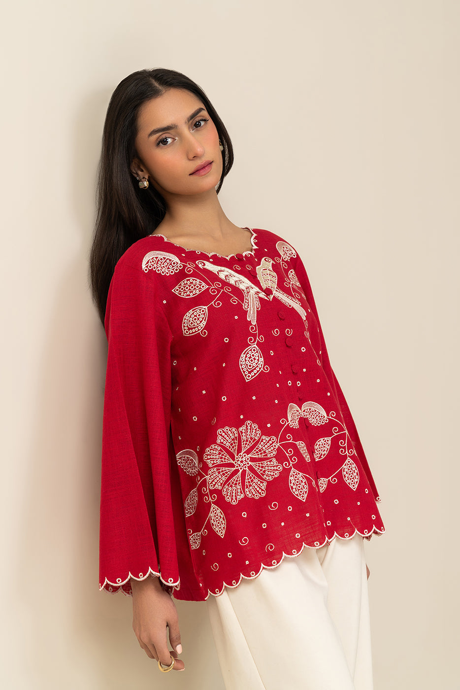EMBROIDERED TWO WAY SLUB TOP (FLOW)