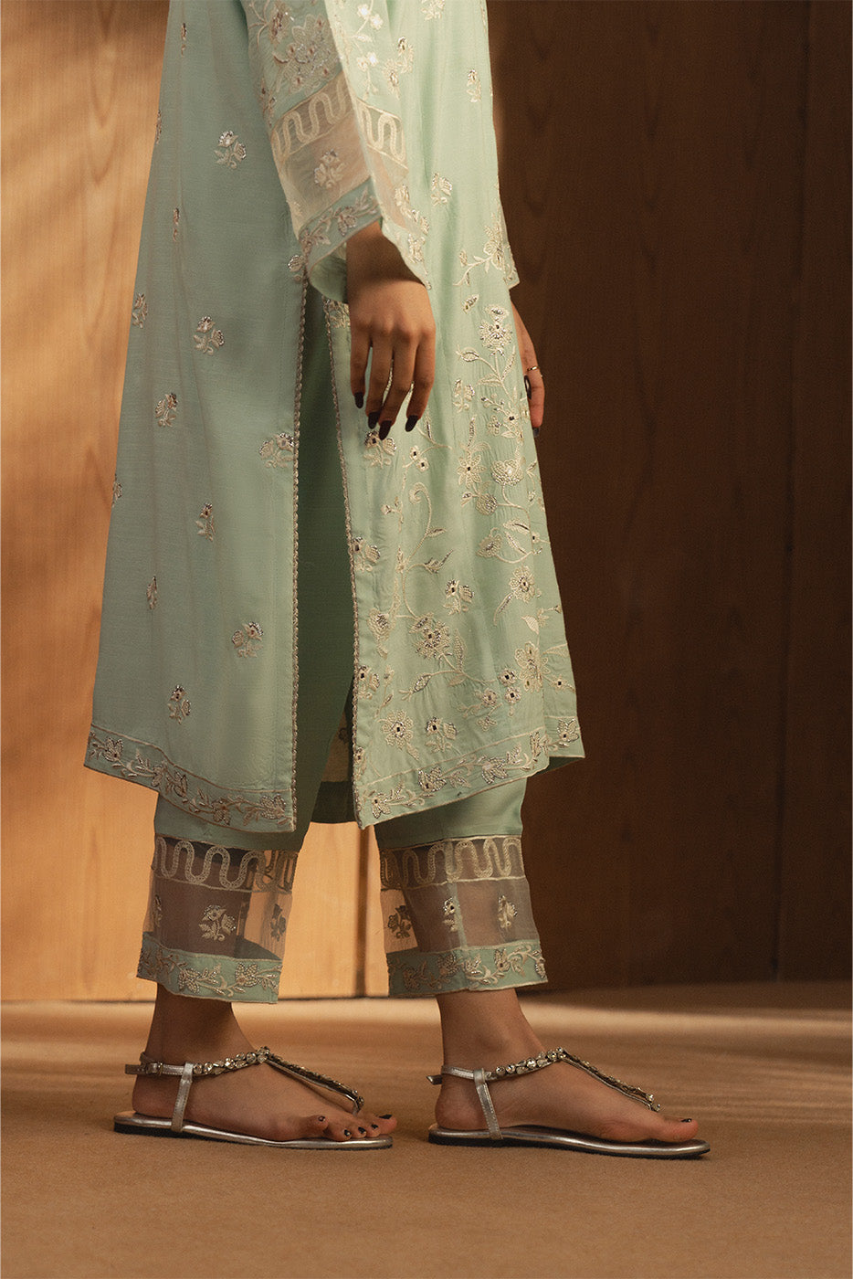 2 Piece Embroidered Raw Silk Suit (Luxury Pret)