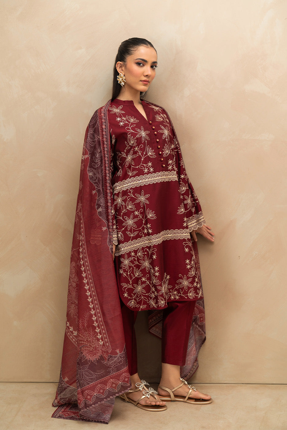 3 PIECE EMBROIDERED TWO TONE SUIT (PRET)BT2250002PR0173-MAROON-2000000293209-8