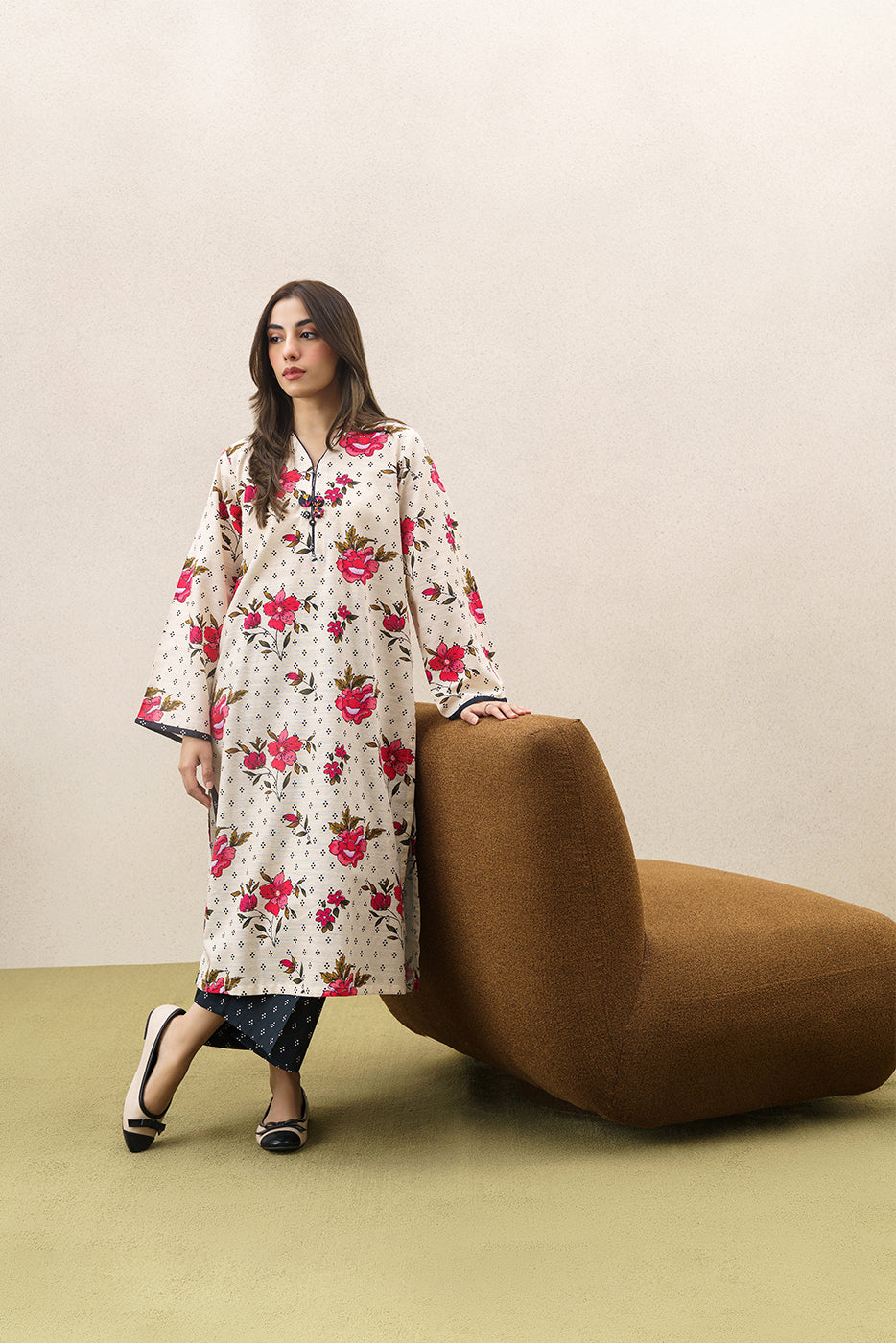 2 PIECE PRINTED SLUB KHADDAR SUIT (PRET)