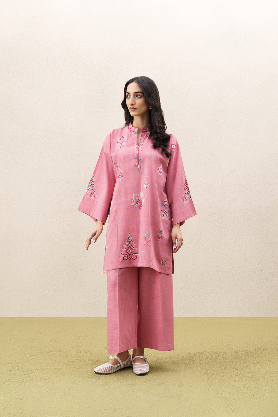 2 PIECE EMBROIDERED SLUB SUIT (PRET) - BT2260001PR0039-PINK-189516-8