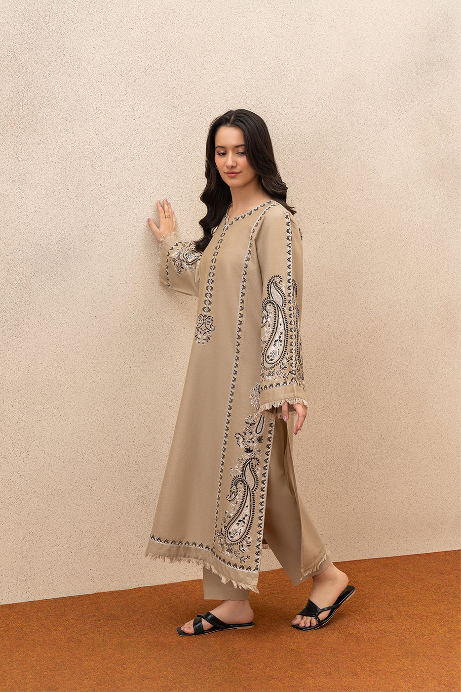 2 PIECE EMBROIDERED SLUB KHADDAR SUIT (PRET)