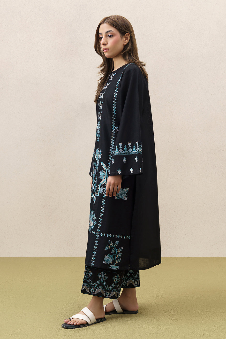 2 PIECE EMBROIDERED SLUB KHADDAR SUIT (PRET)