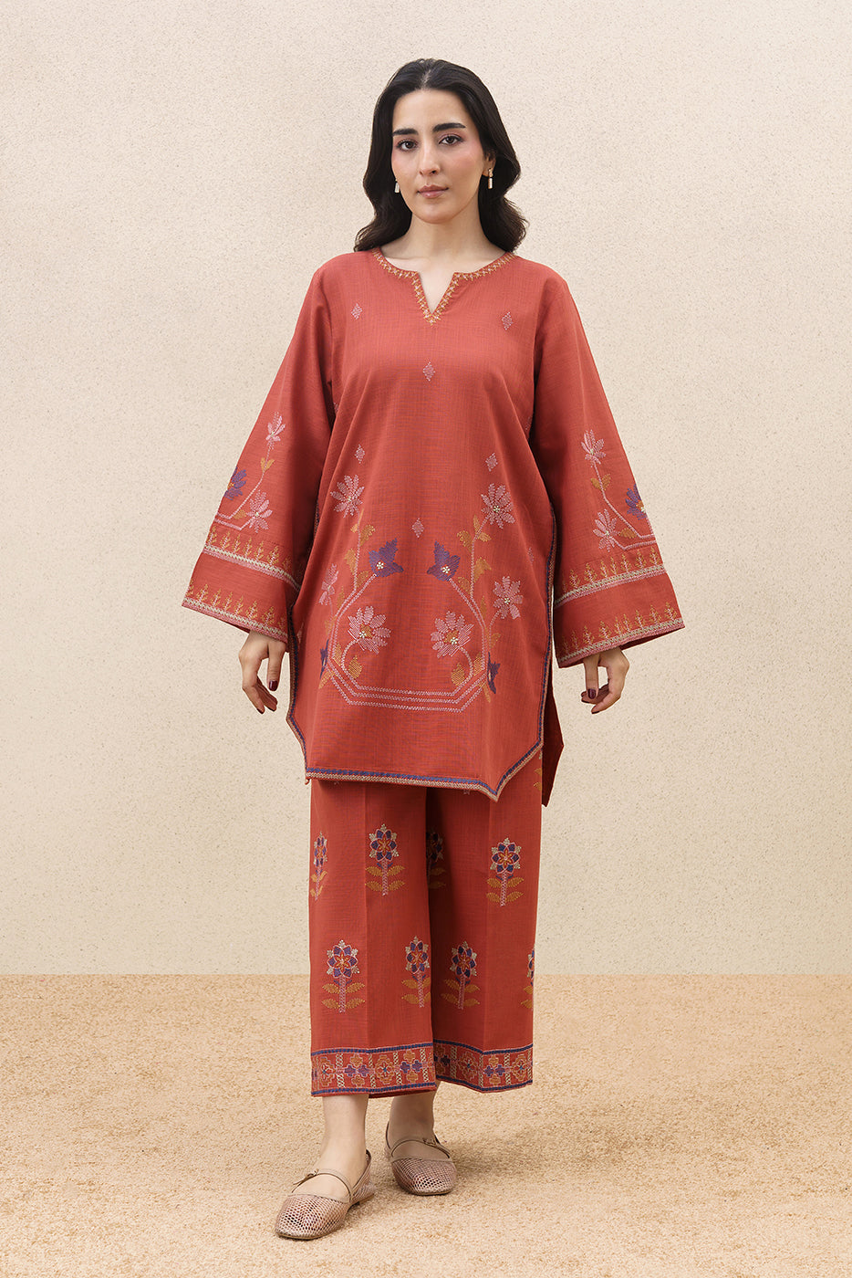 2 PIECE EMBROIDERED SLUB SUIT (PRET)