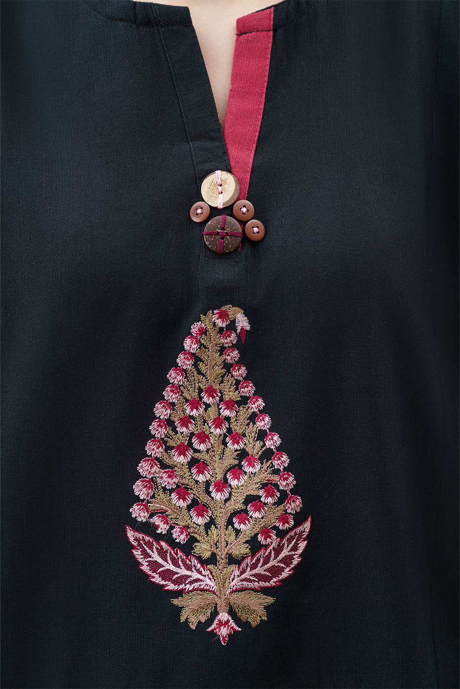 2 PIECE EMBROIDERED SLUB KHADDAR SUIT (PRET) - BT2260001PR0194-BLACK-183582-8