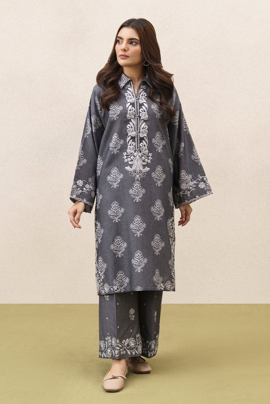 2 PIECE EMBROIDERED YARN DYED JACQUARD SUIT-TAUPE GRAY (UNSTITCHED)