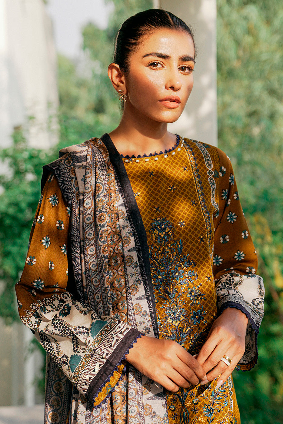 3 Piece - Embroidered With Shawl Khaddar Suit - Urban Marigold