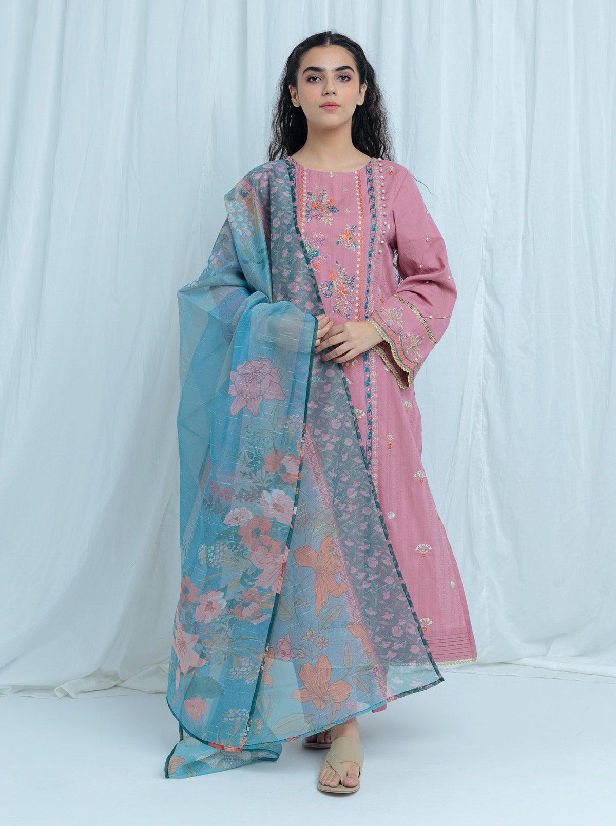 Vintage Petal-Embroidered-2 Pc