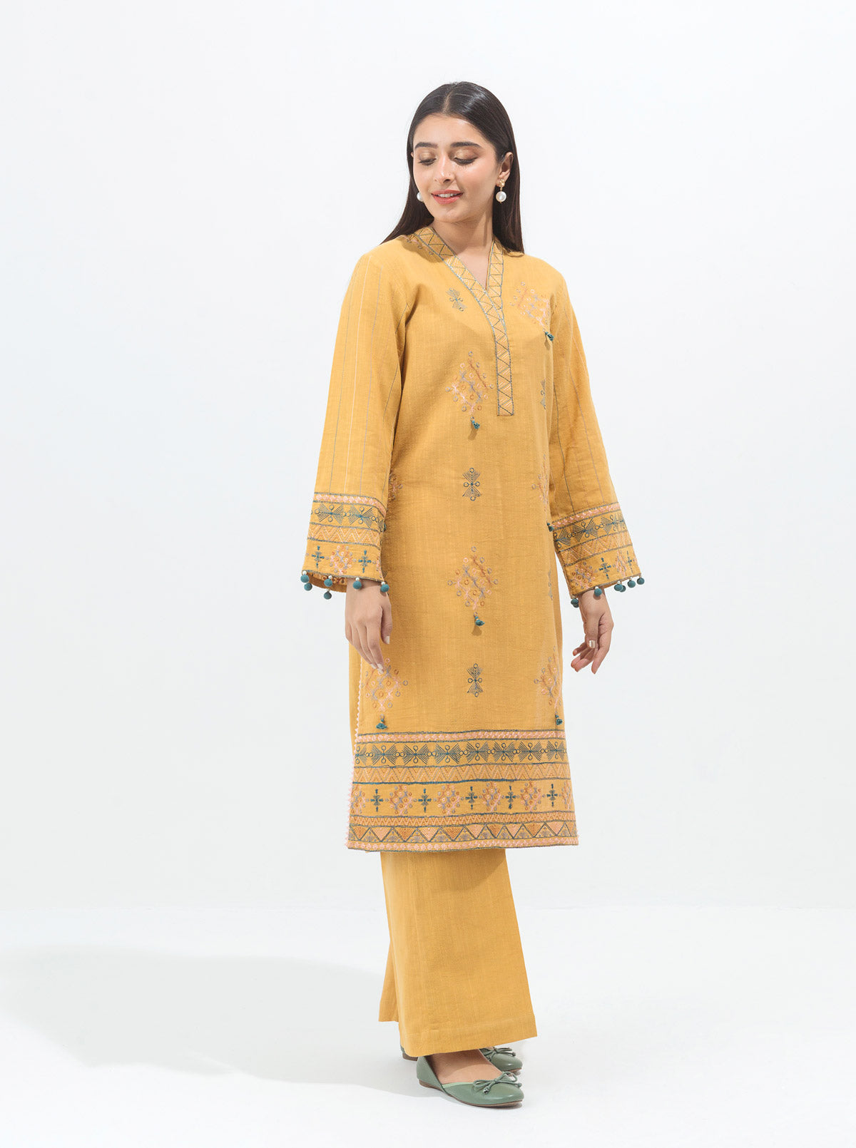 EMBROIDERED SHIRT