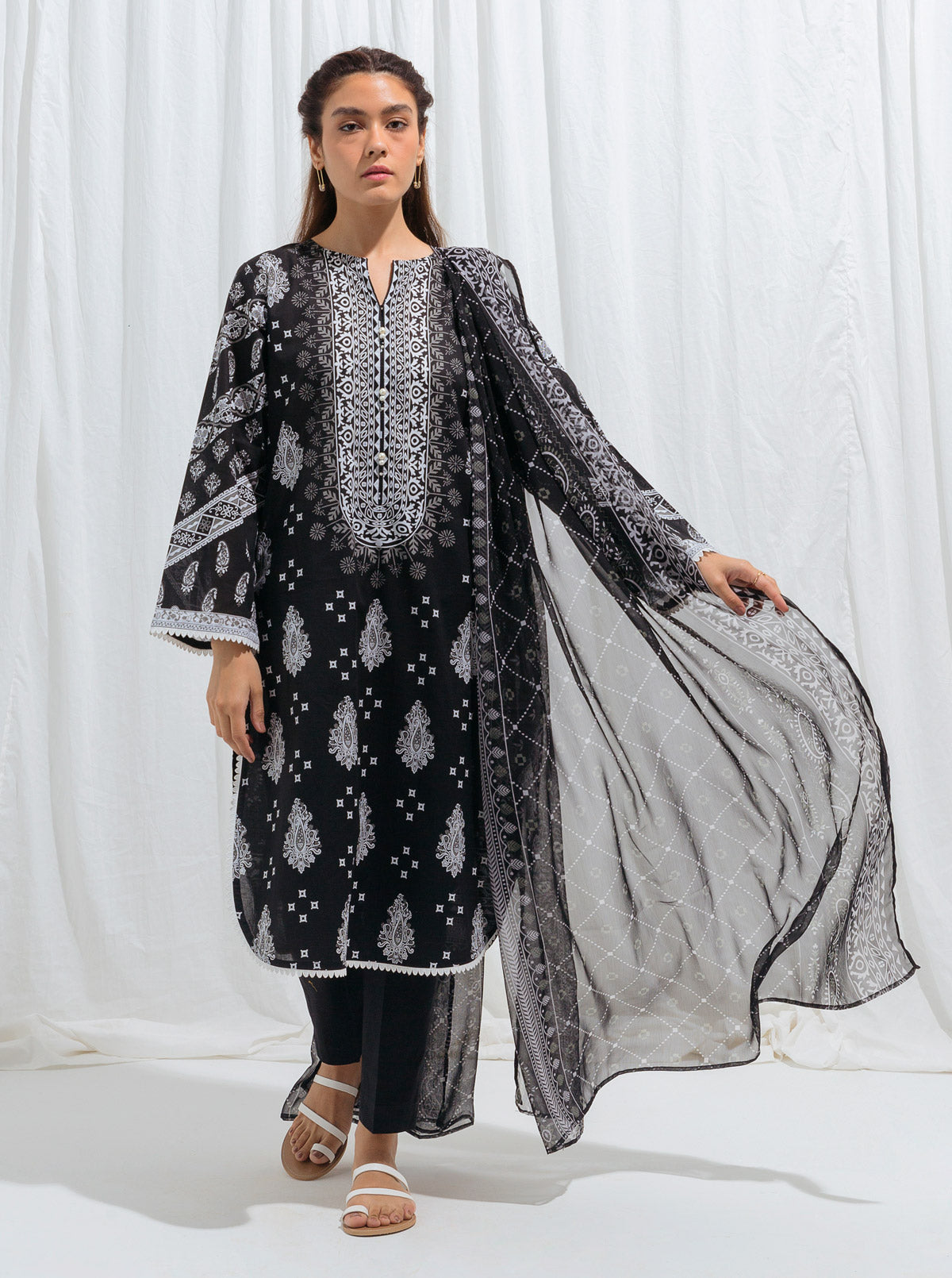 Black Gems-Printed-3P (Unstitched)