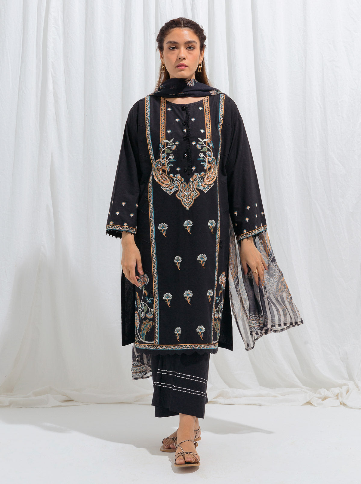 Black Amethyst-Embroidered -3P