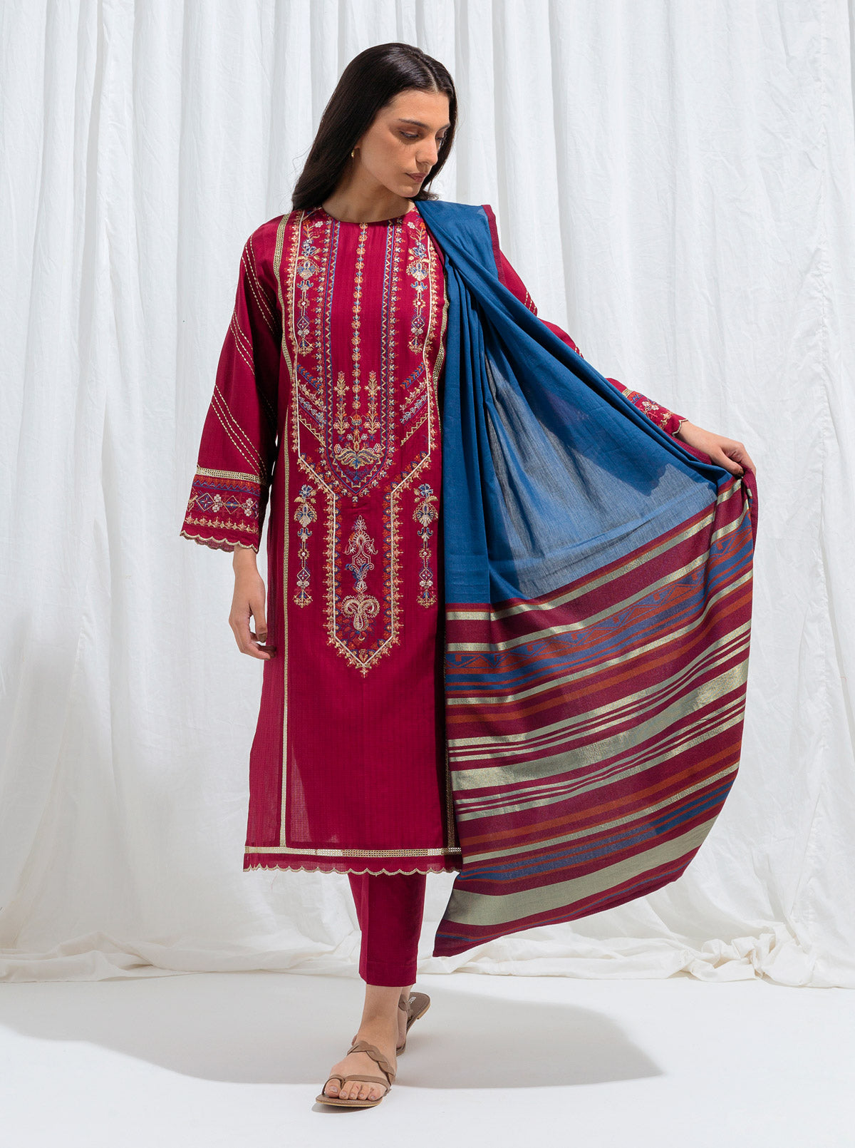 Evening Maroon-Embroidered -2P