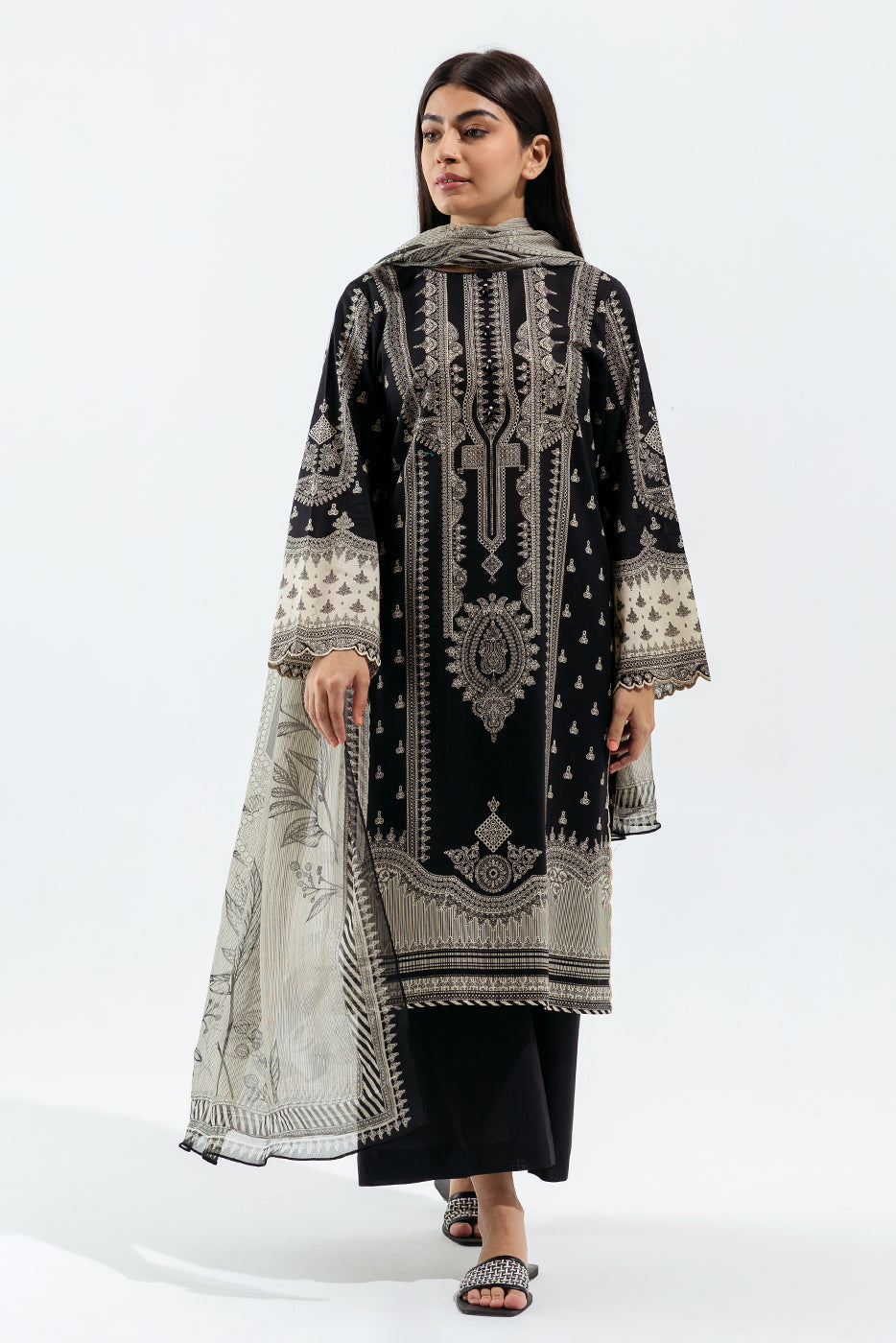 Prague Velvet Pleated Suit