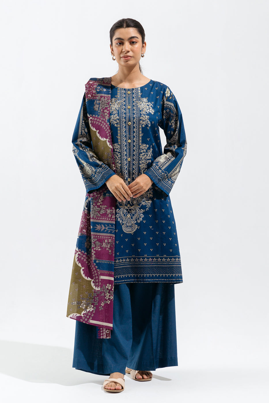 3 Piece - Embroidered Lawn Suit - Majestic Yale