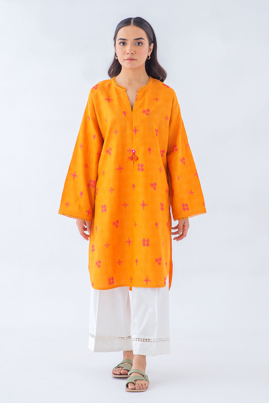 https://cdn.shopify.com/s/files/1/0488/9201/8848/files/BTEASWW230100_1.jpg?v=1697173621