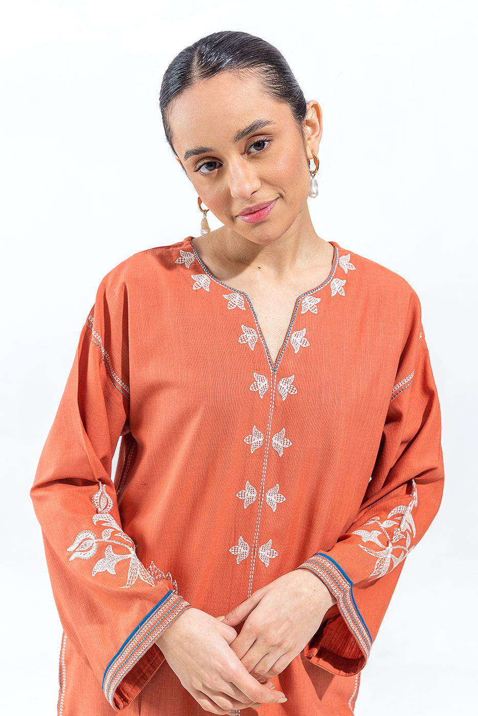 2 Piece Embroidered Slub Khaddar Suit (Pret)