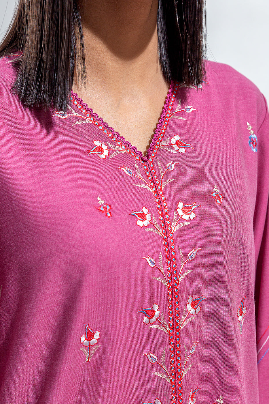 Embroidered Chambrey Shirt(Pret)