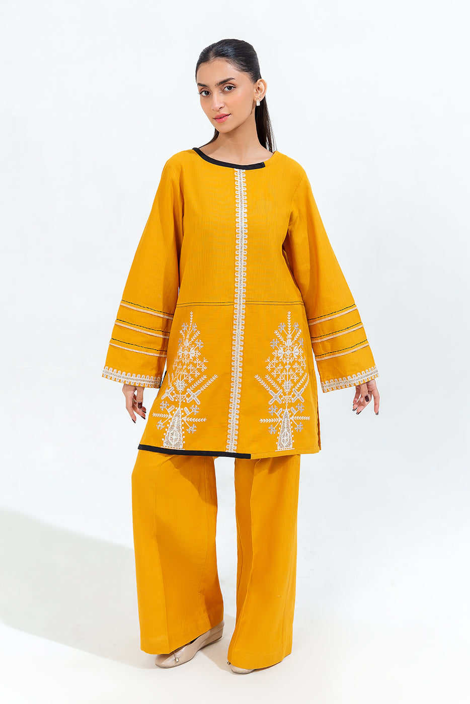 2 Piece Embroidered Khaddar Suit (Pret)