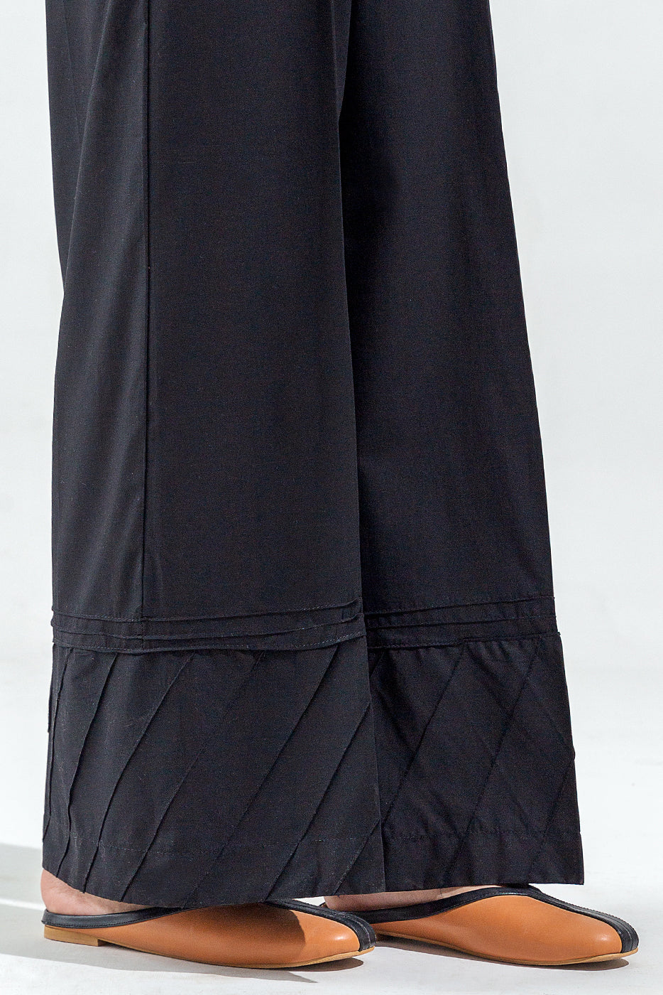 Plain chiffon dupatta with trimming