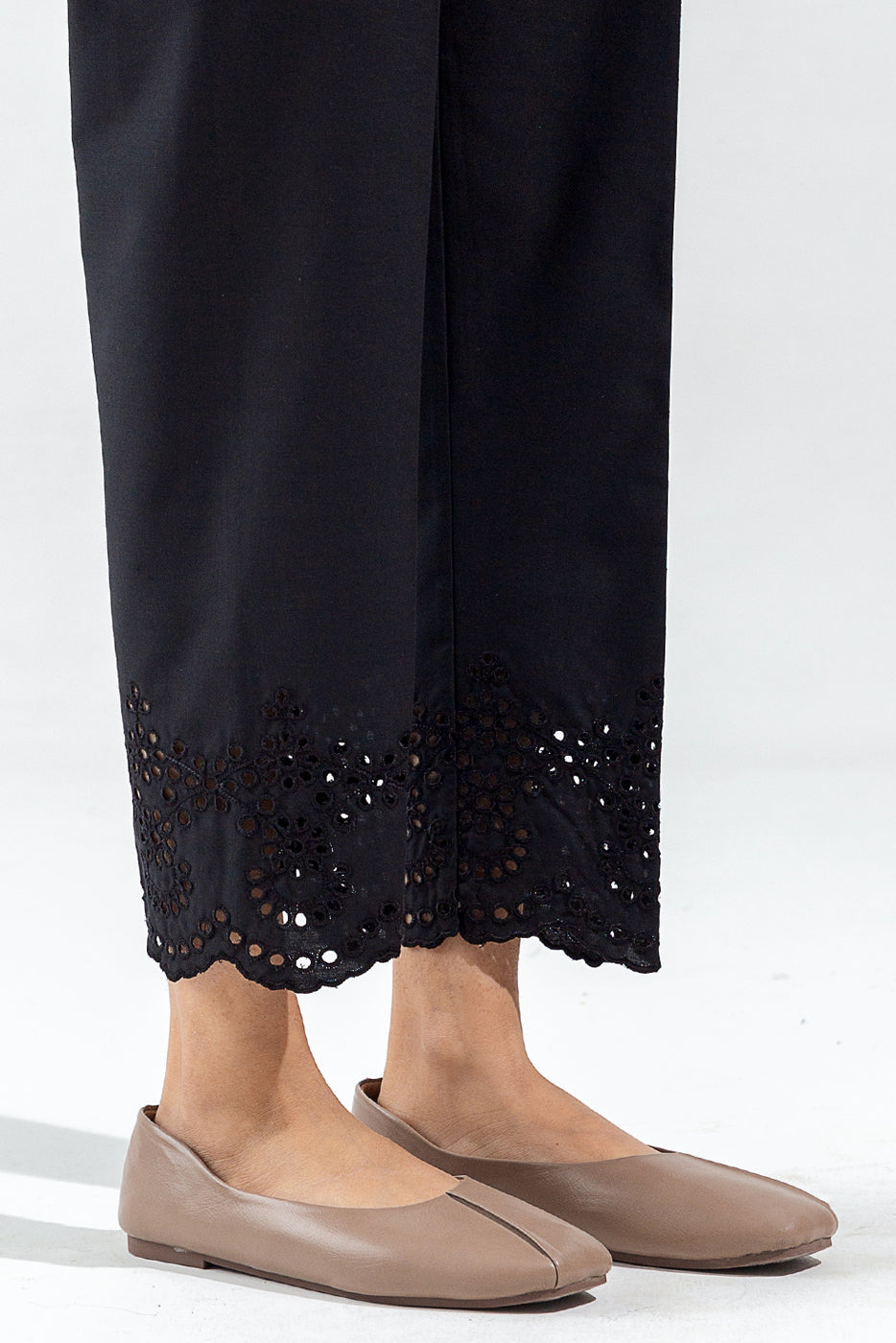 Embroidered Straight Pants