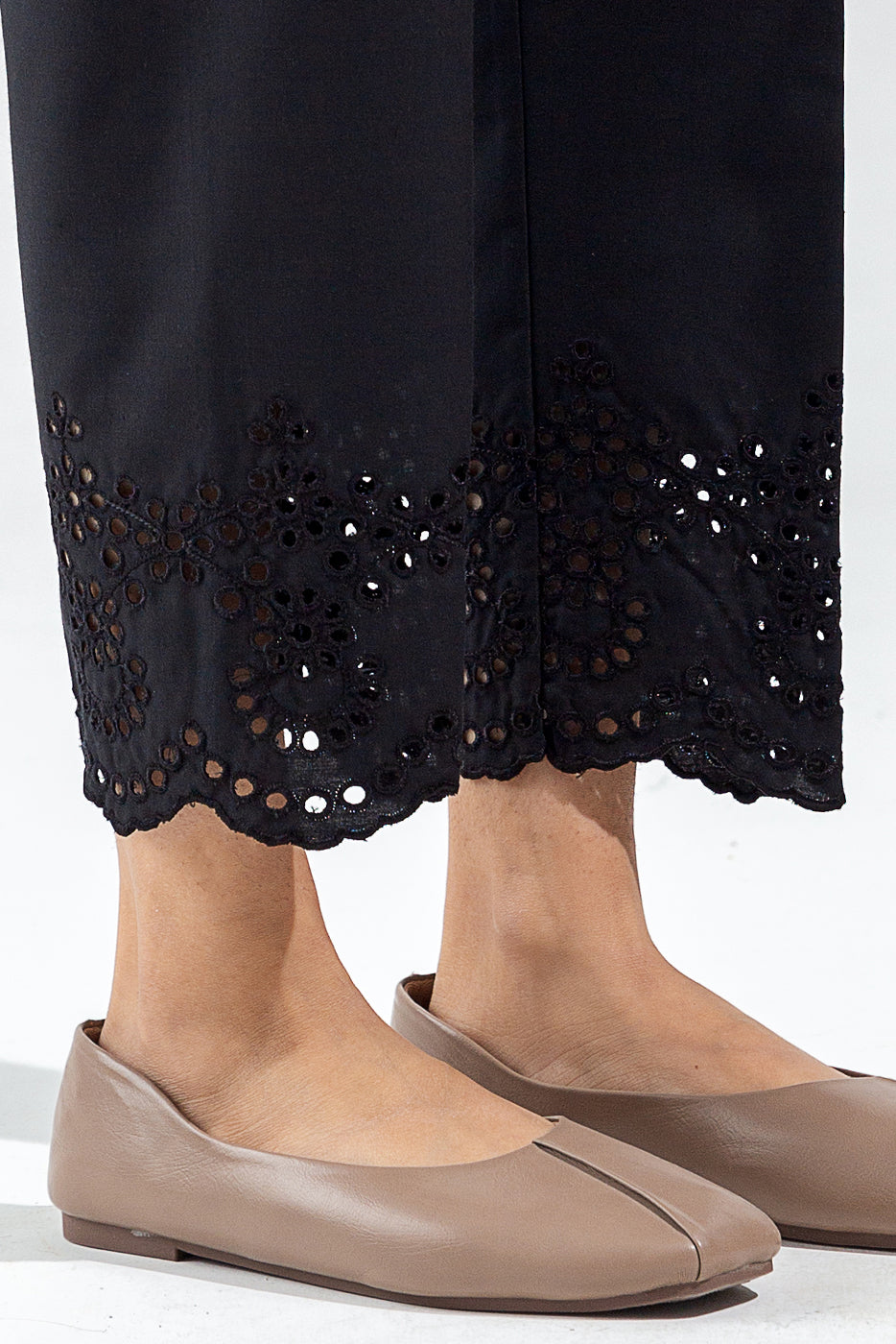 Embroidered Straight Pants