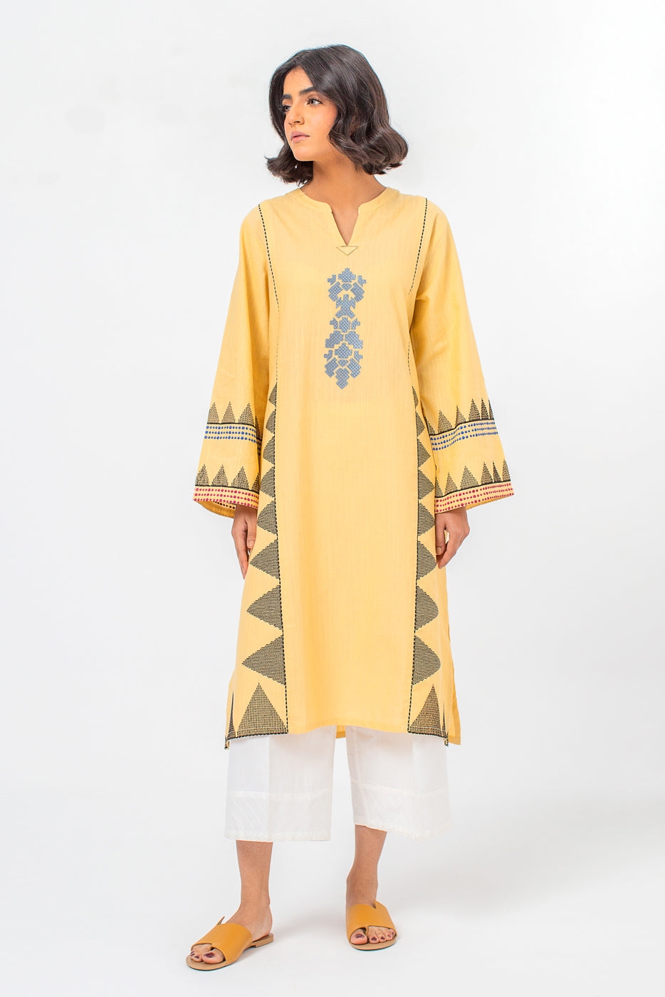 Embroidered Slub Khaddar Shirt (Pret)