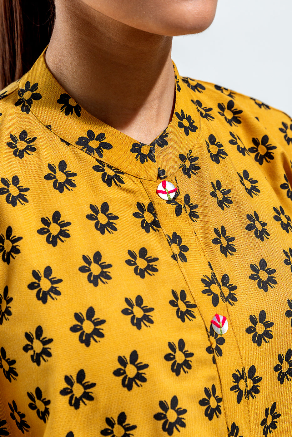 Embroidered Chambray Top (Pret)