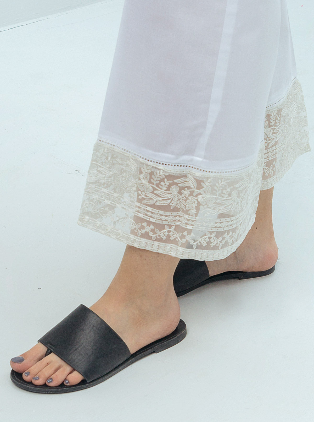 Embroidered Slack Pants