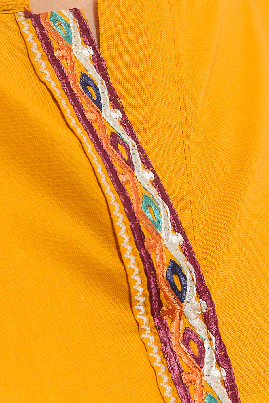 Embroidered Lawn Shirt (Pret)