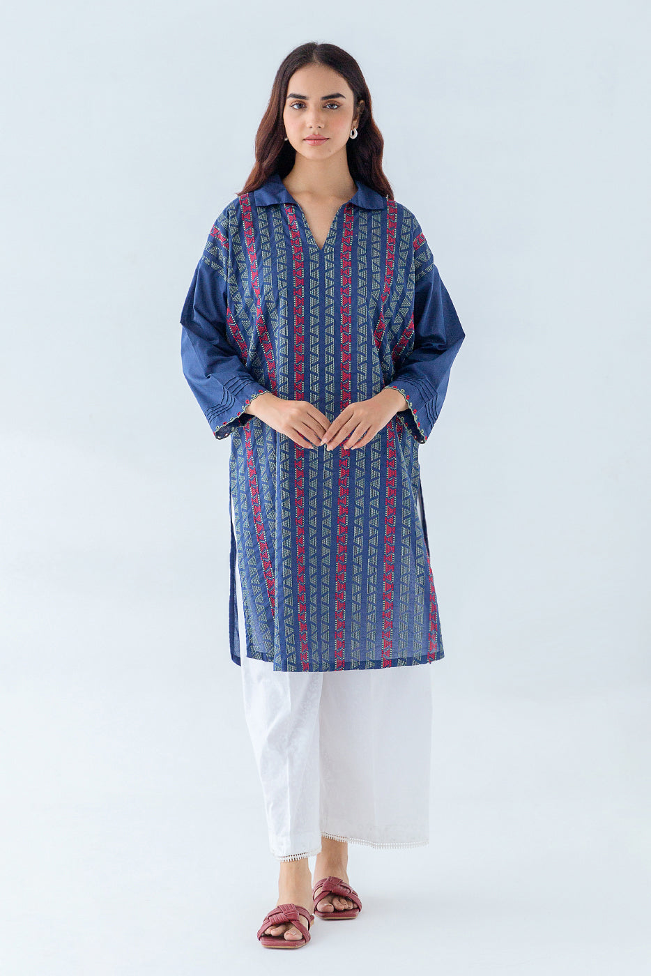 Embroidered Lawn Shirt (Pret)