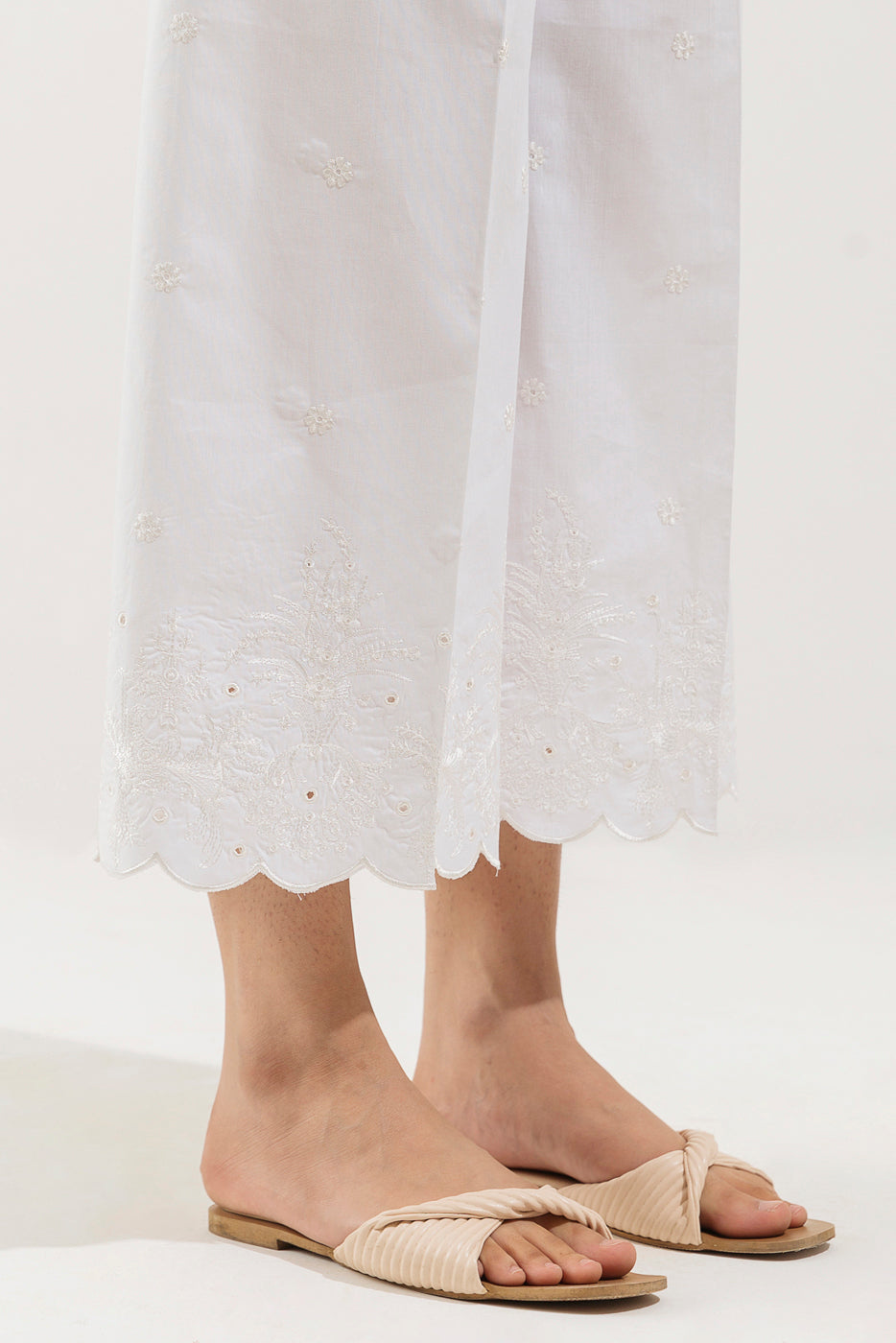 Embroidered Straight Pants