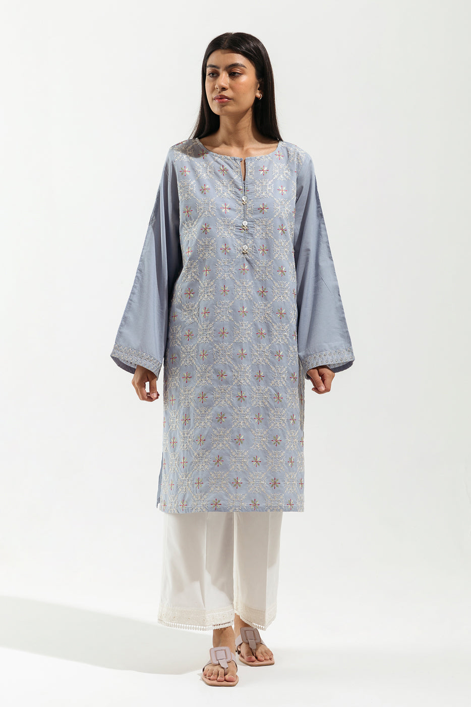 Embroidered Lawn Shirt (Pret)