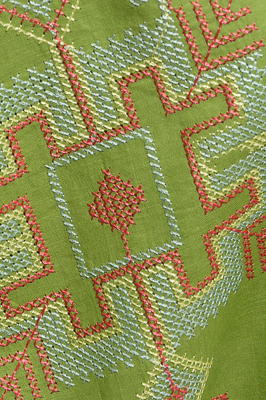 Embroidered Lawn Shirt (Pret)