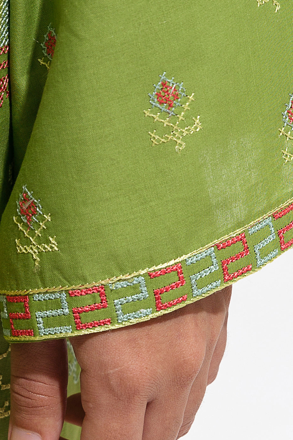 Embroidered Lawn Shirt (Pret)