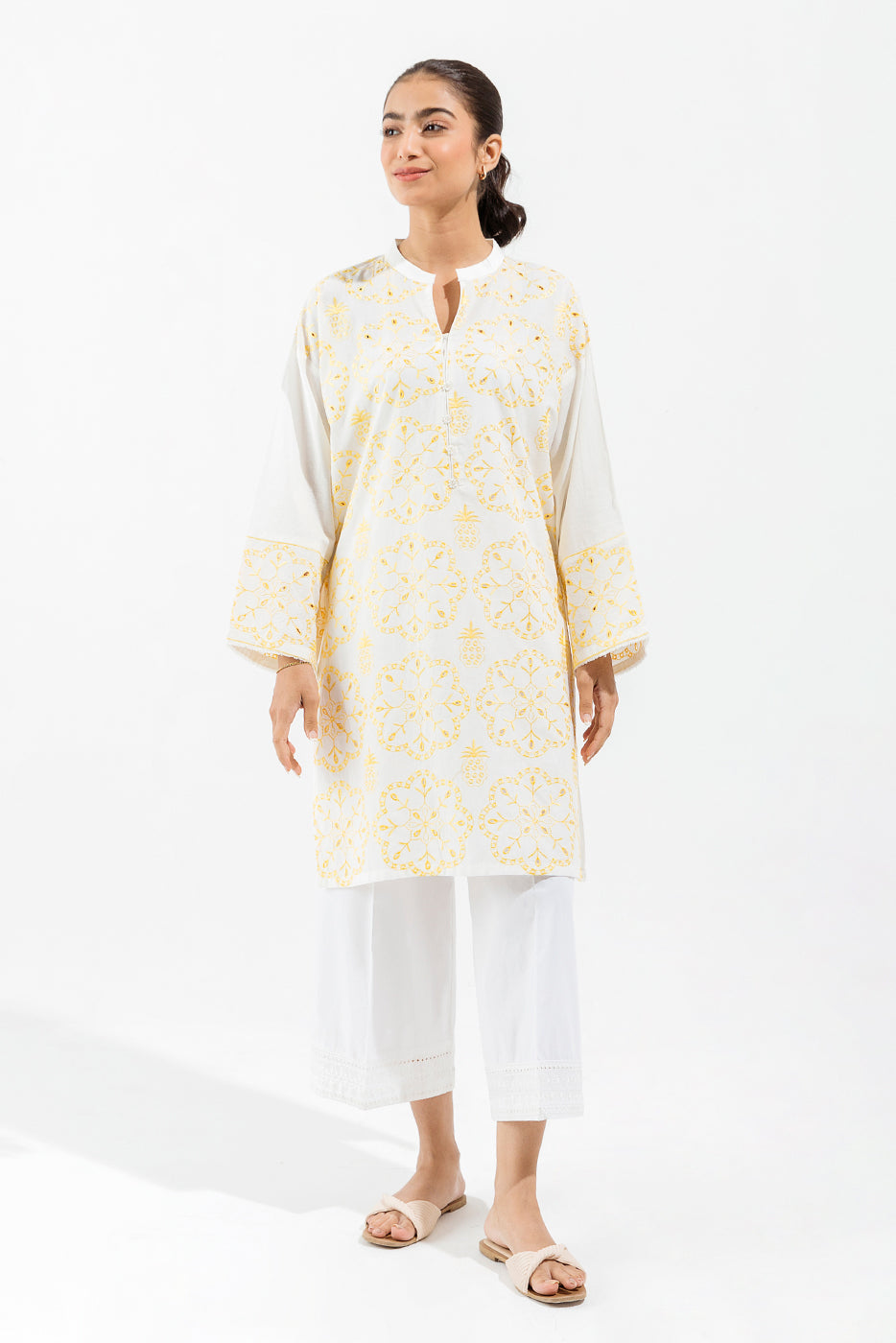 Embroidered Lawn Shirt (Pret)