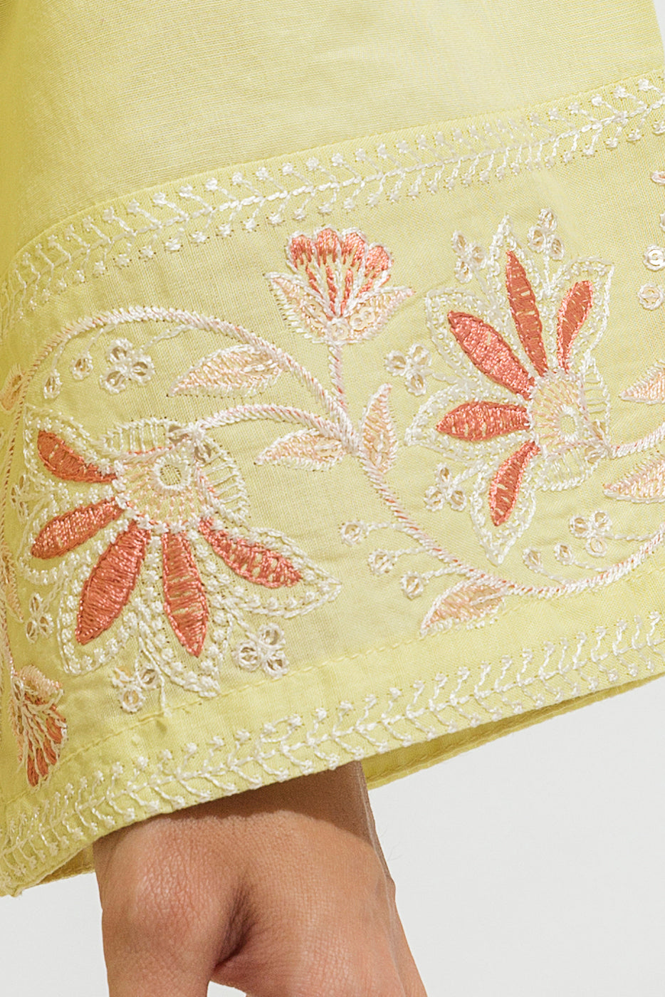 Embroidered Lawn Shirt (Pret)