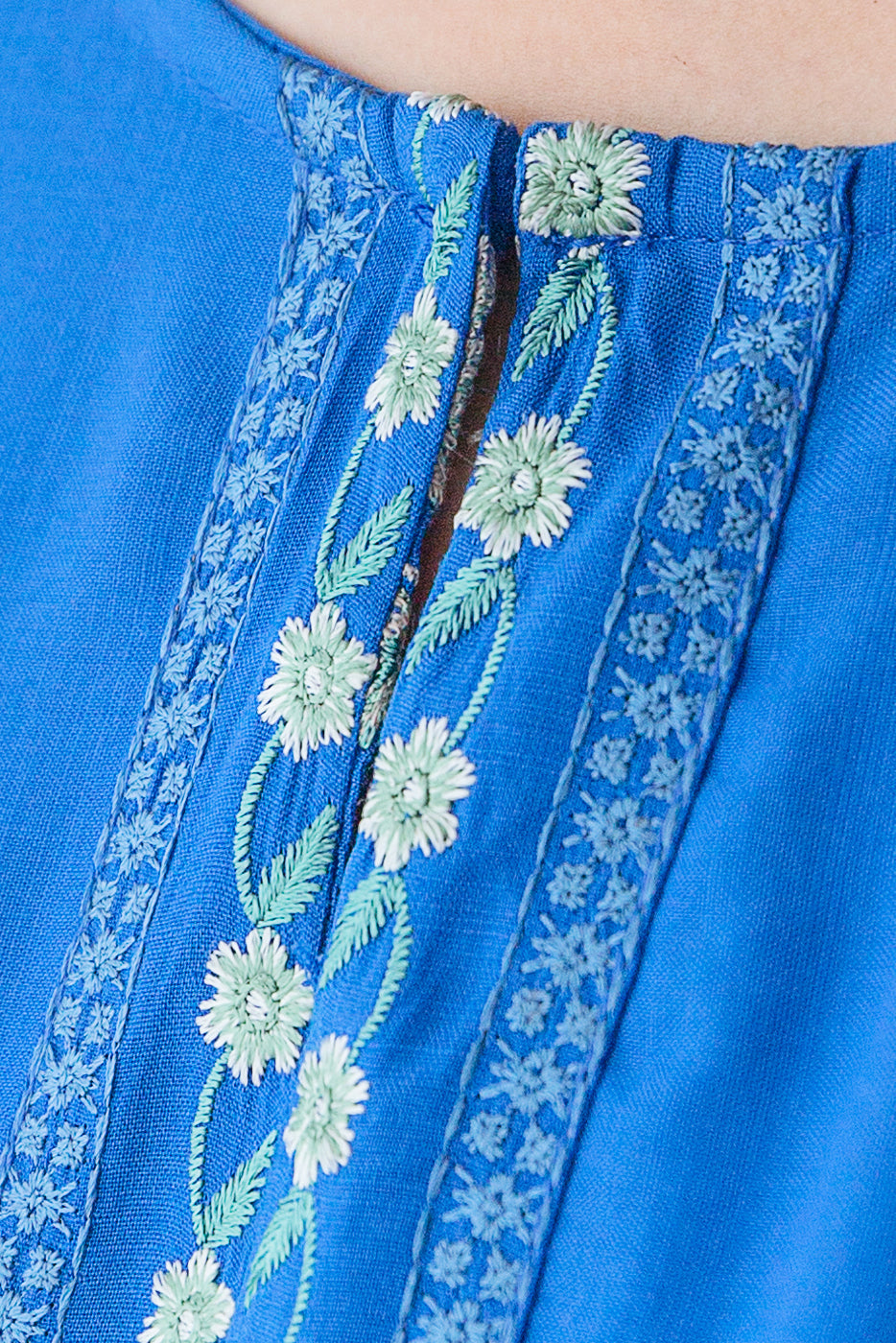 2 Piece Embroidered Viscose Suit (Pret)