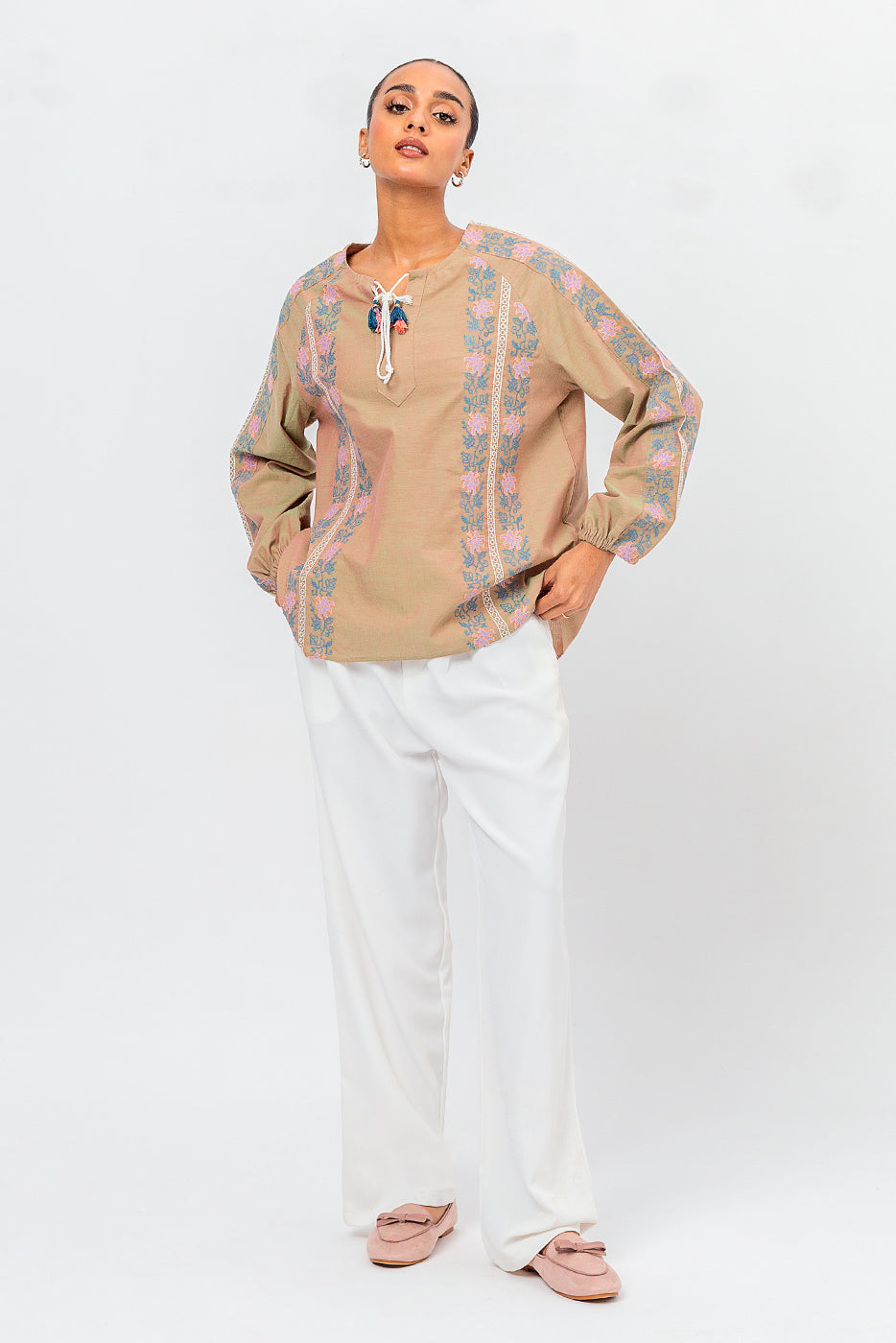 Embellished Trousers(as shown)