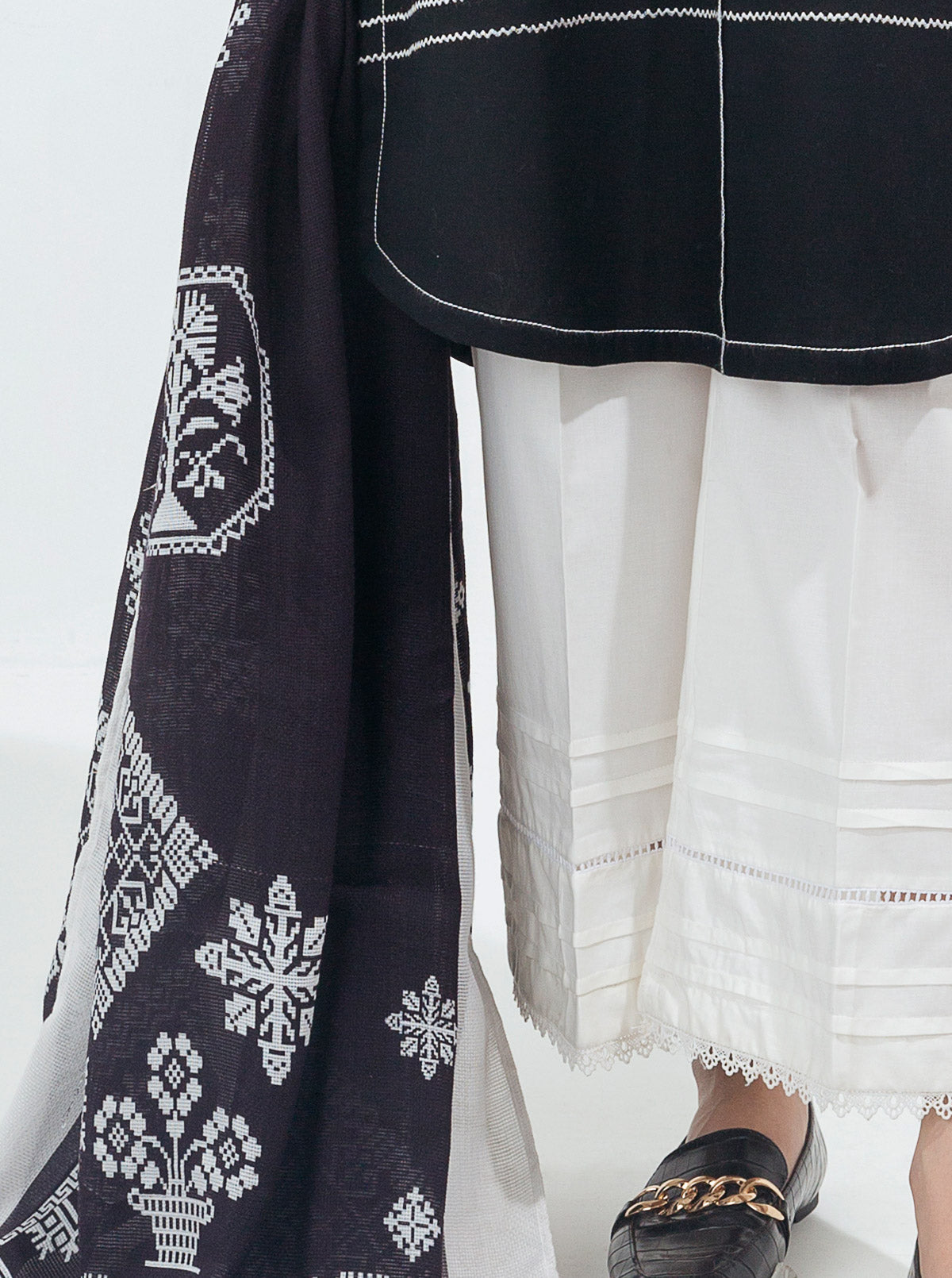 Basic Shirt With Stole