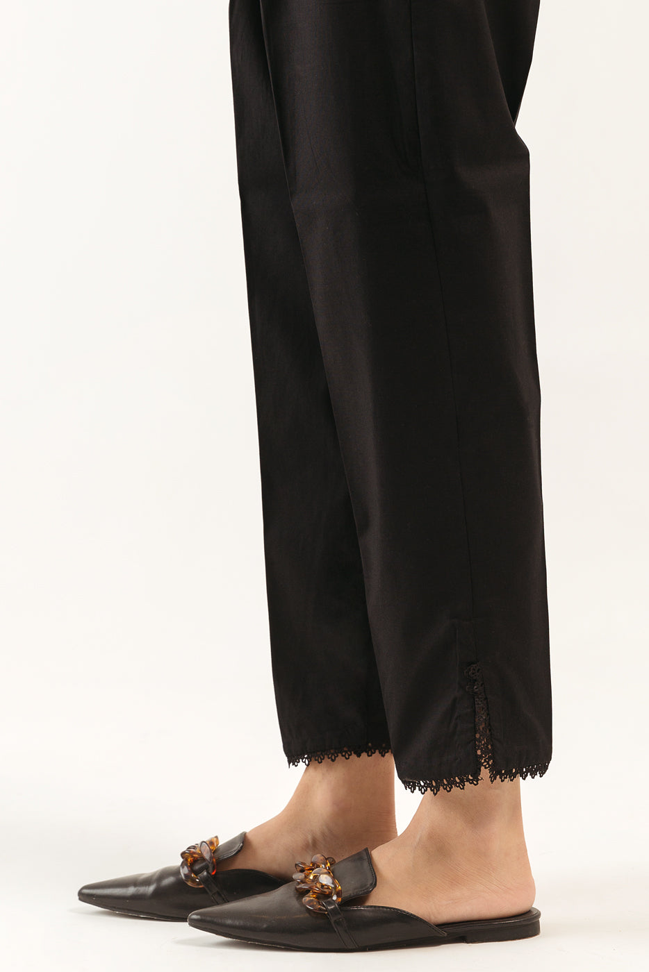 BASIC STRAIGHT PANTS