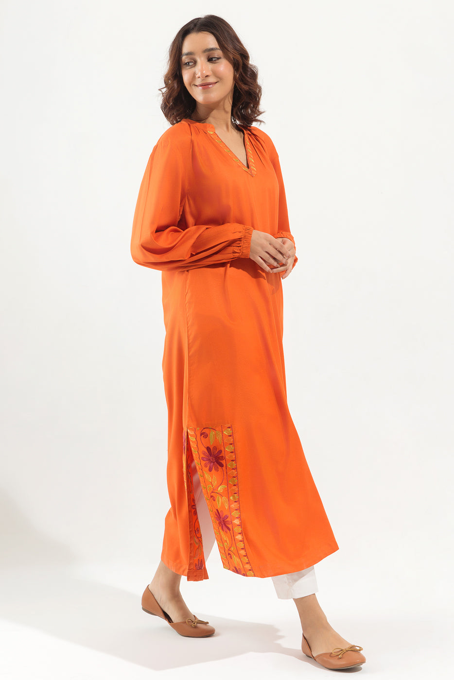 Embellished silk Pants (As Shown)